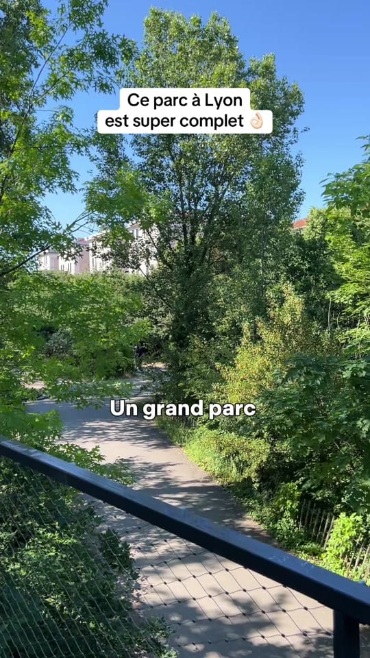 Post 7 by Les Cachotteries de Lyon on TikTok (video)