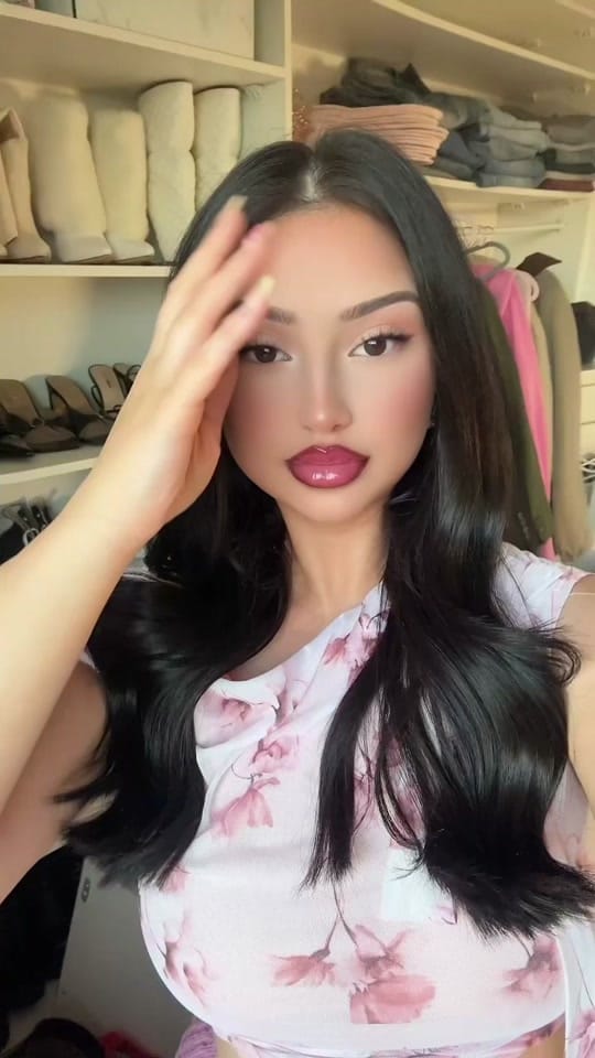 Post 10 by LeonaRidajova on TikTok (video)