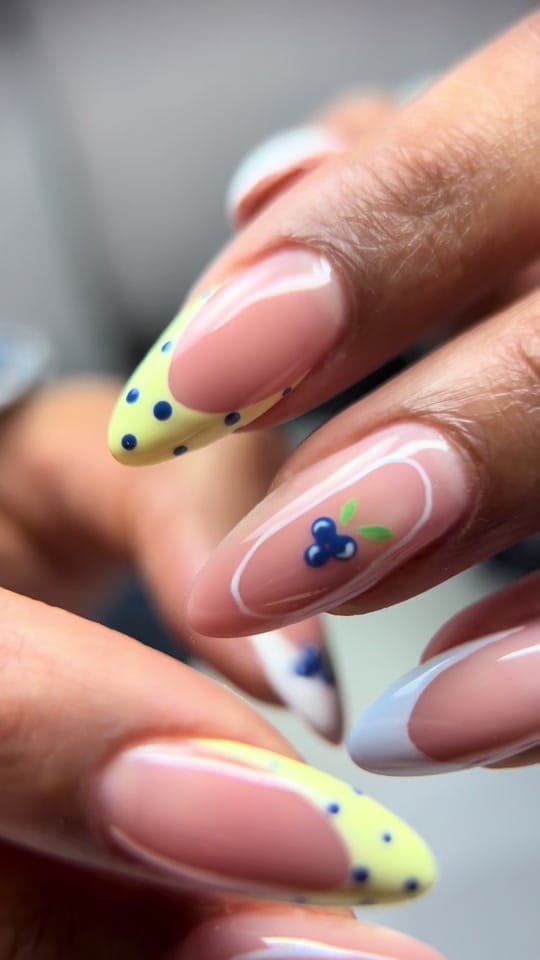 Post 7 by nailsbybleona_ on TikTok (video)