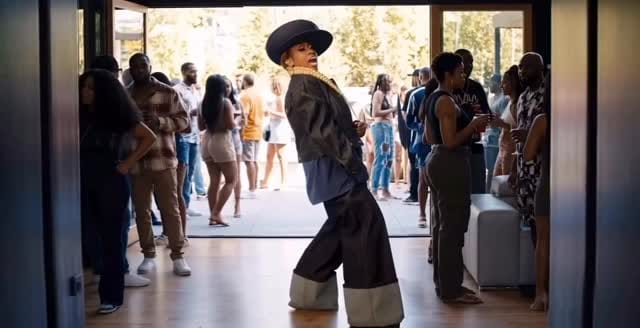 Post 4 by Simone I. Smith on Instagram (video)