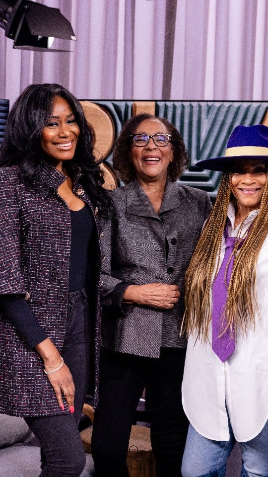Post 10 by Simone I. Smith on Instagram (video)