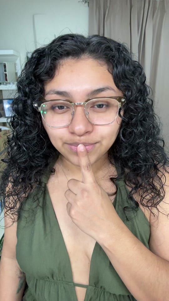 Post 6 by Adriana Gomez on TikTok (video)