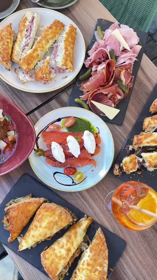 Post 1 by Lyon Foodies 📍bests adresses on TikTok (video)