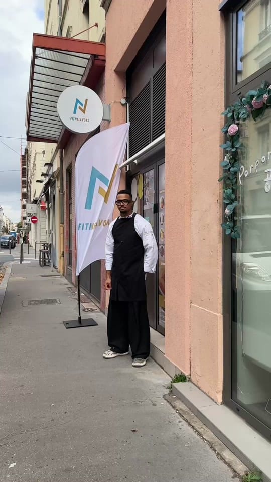 Post 4 by Lyon Foodies 📍bests adresses on TikTok (video)