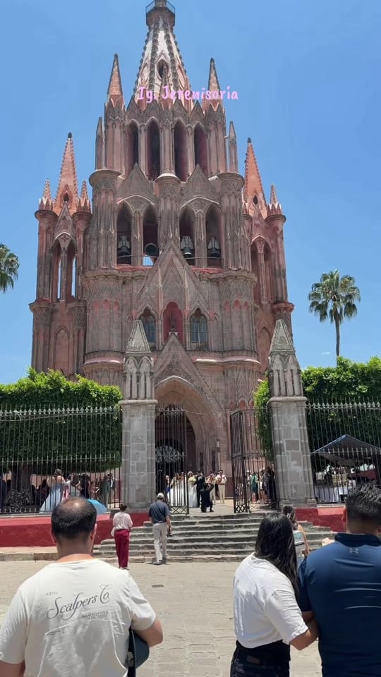 Post 2 by Angélica Soria on TikTok (video)
