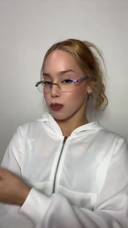 Post 5 by 𝔈𝔫𝔡𝔯𝔦𝔫𝔞 on TikTok (video)