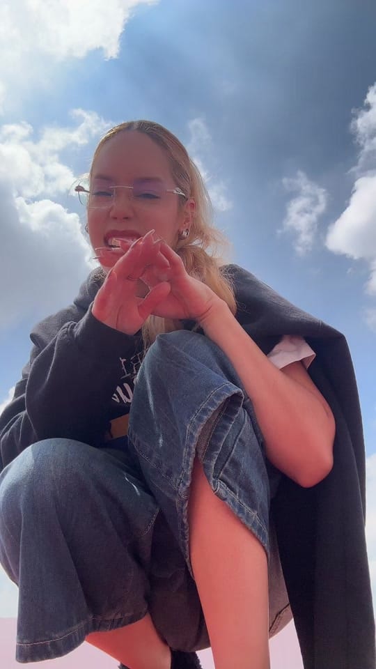 Post 2 by 𝔈𝔫𝔡𝔯𝔦𝔫𝔞 on TikTok (video)