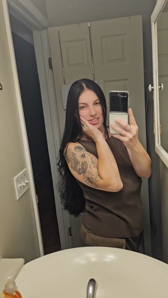 Post 1 by DES🌷 on TikTok (video)