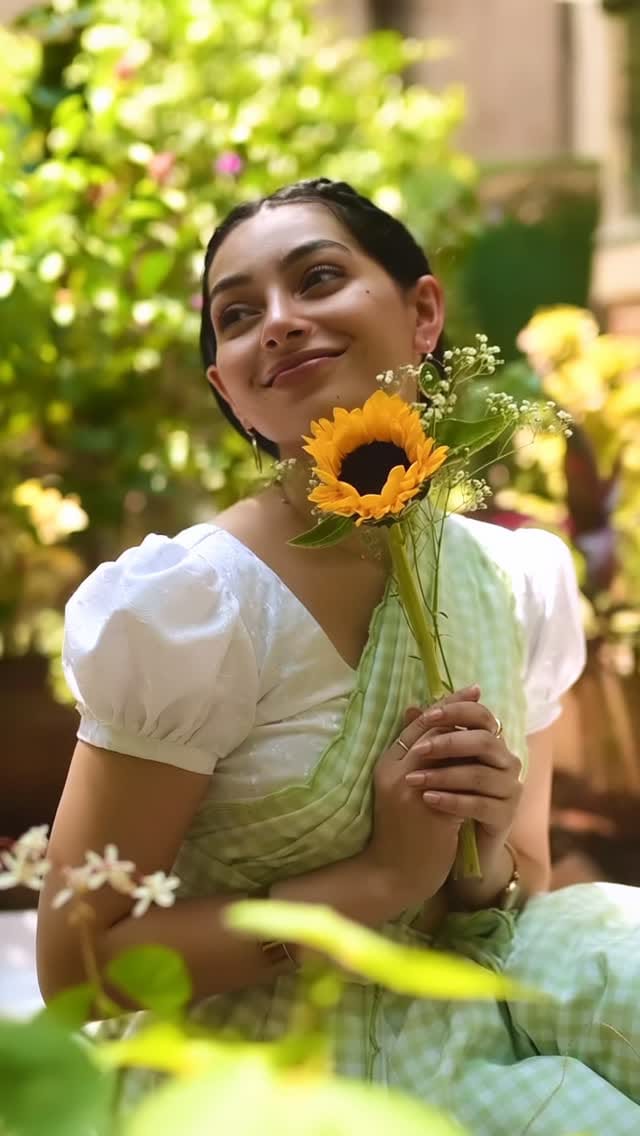 Post 8 by Tarikita on Instagram (video)