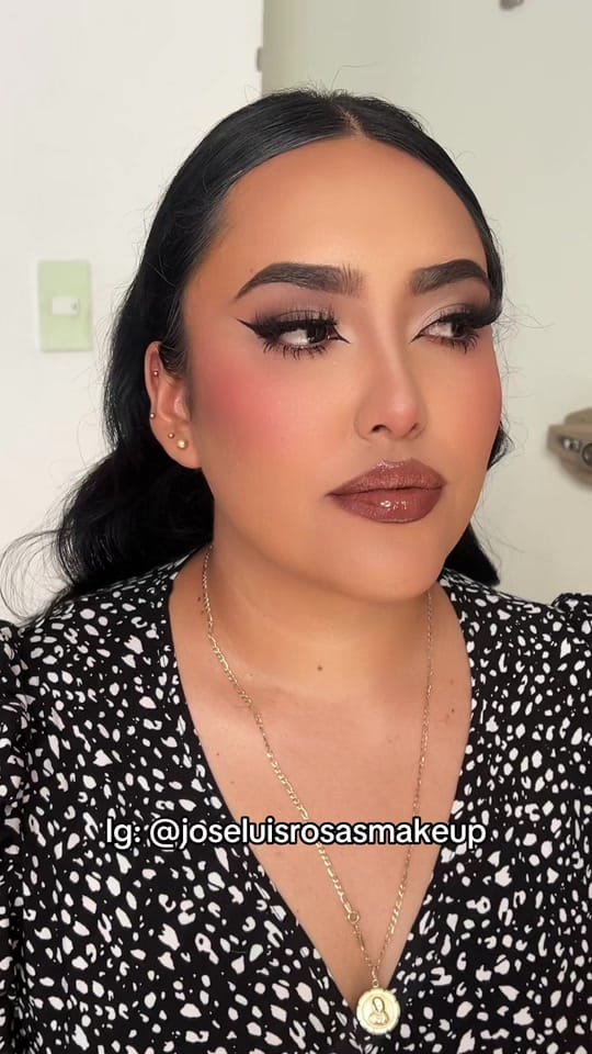 Post 6 by joseluisrosasmakeup on TikTok (video)
