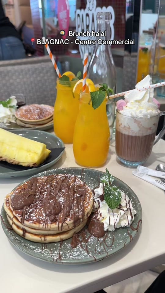 Post 3 by Instant Food Halal on TikTok (video)