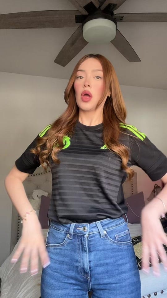 Post 2 by Alexa Domínguez on TikTok (video)