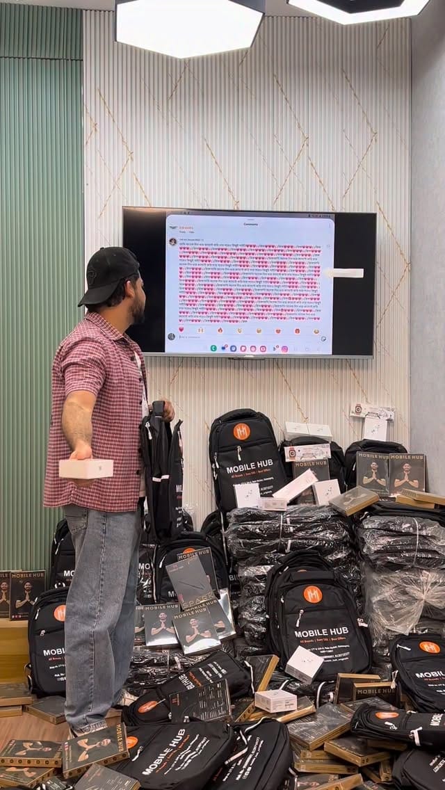 Post 9 by Himanshu Bali on Instagram (video)