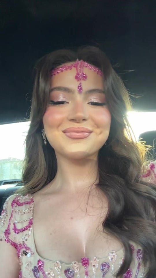 Post 2 by Chabnamme on TikTok (video)