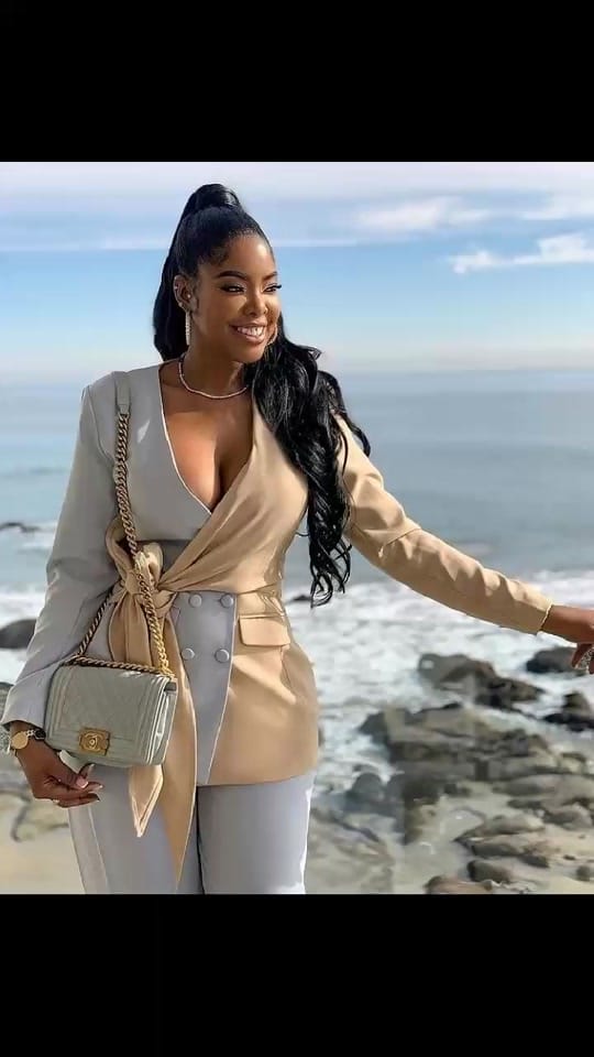 Post 3 by Femme de la Mode on TikTok (video)