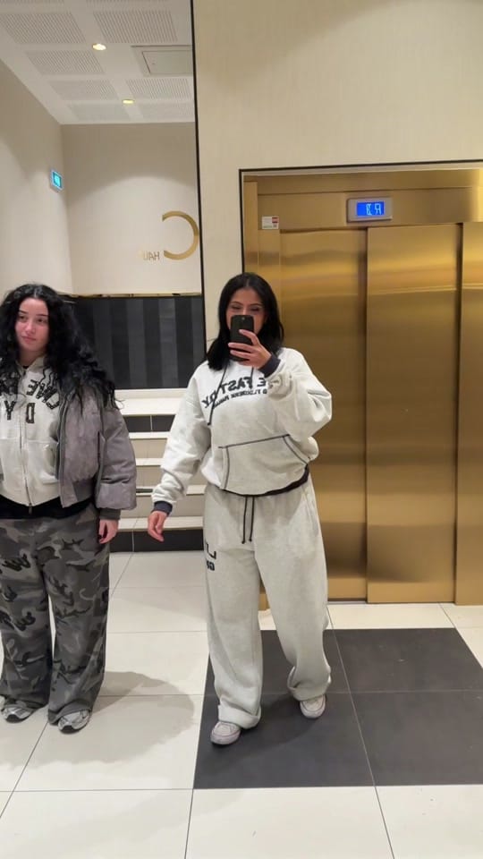 Post 10 by maissa on TikTok (video)