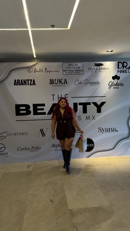 Post 2 by Elena Miranda on TikTok (video)