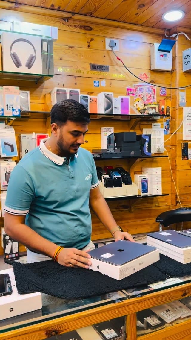Post 9 by Mobile Freak | Nagpur on Instagram (video)