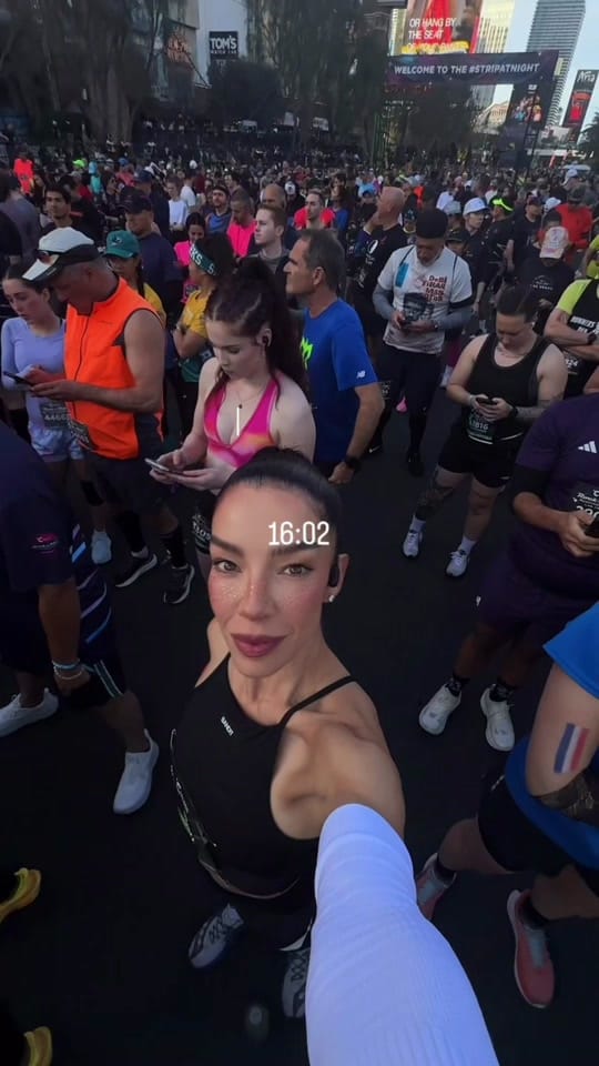 Post 6 by Claudia Salinas on TikTok (video)