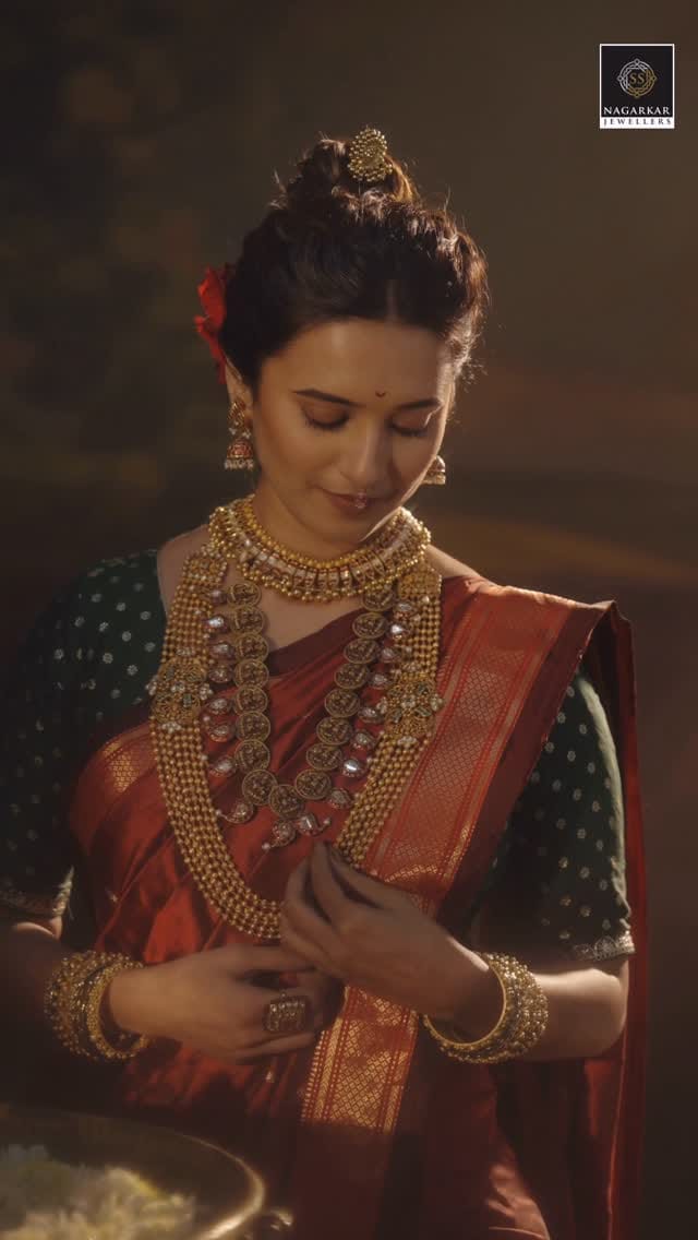 Post 10 by SS Nagarkar Jewellers Pune on Instagram (video)