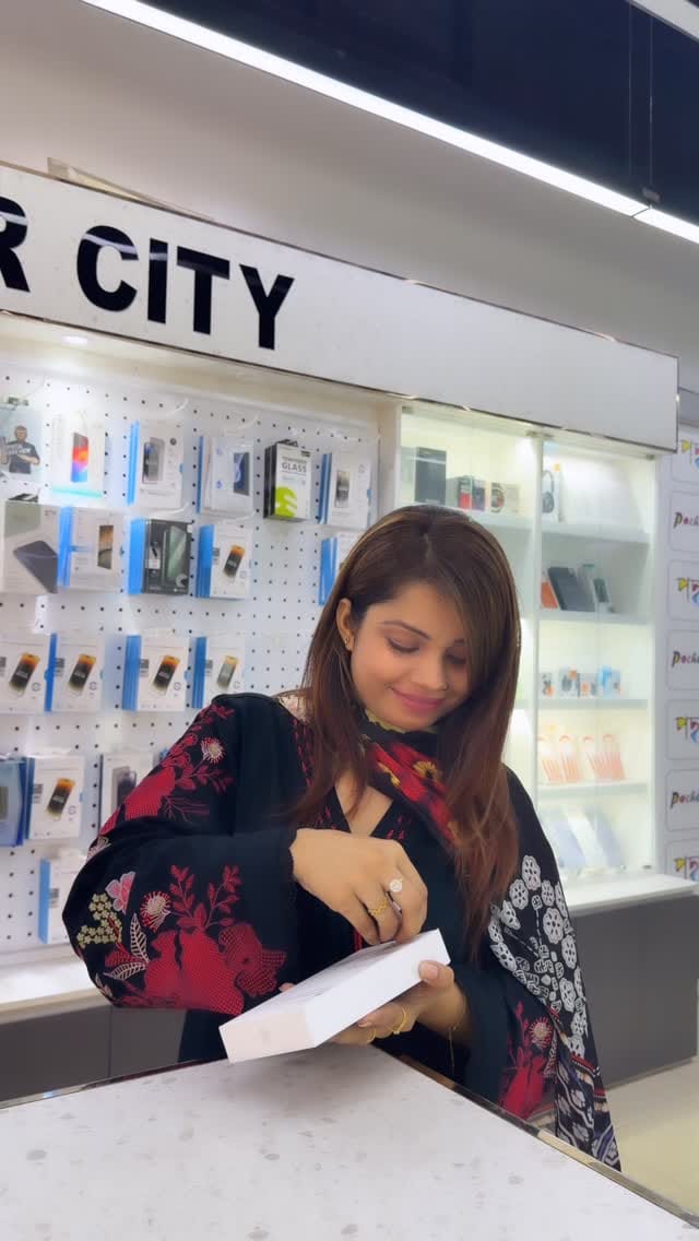 Post 2 by POCHONDOSHOP on Instagram (video)