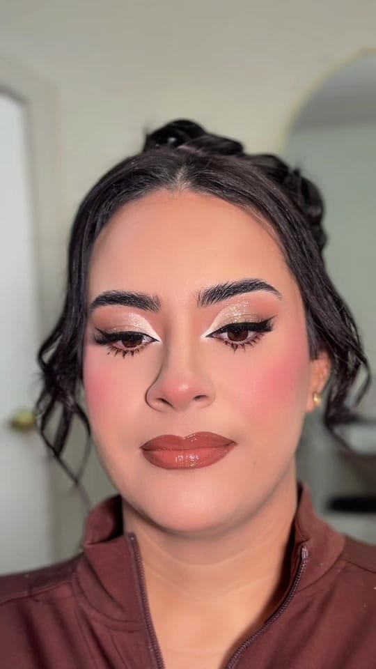 Post 6 by Victoria Cabrera on TikTok (video)