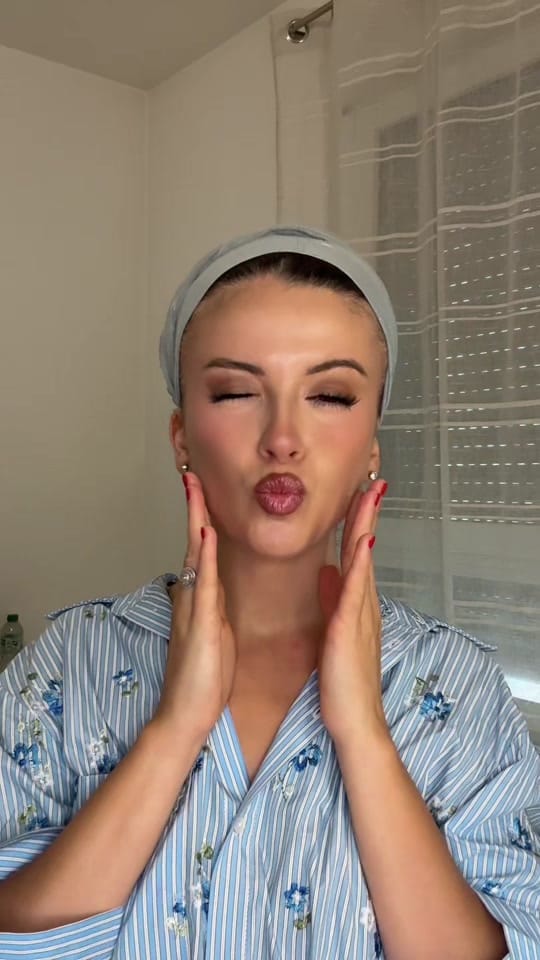 Post 6 by Calibeauty_k on TikTok (video)