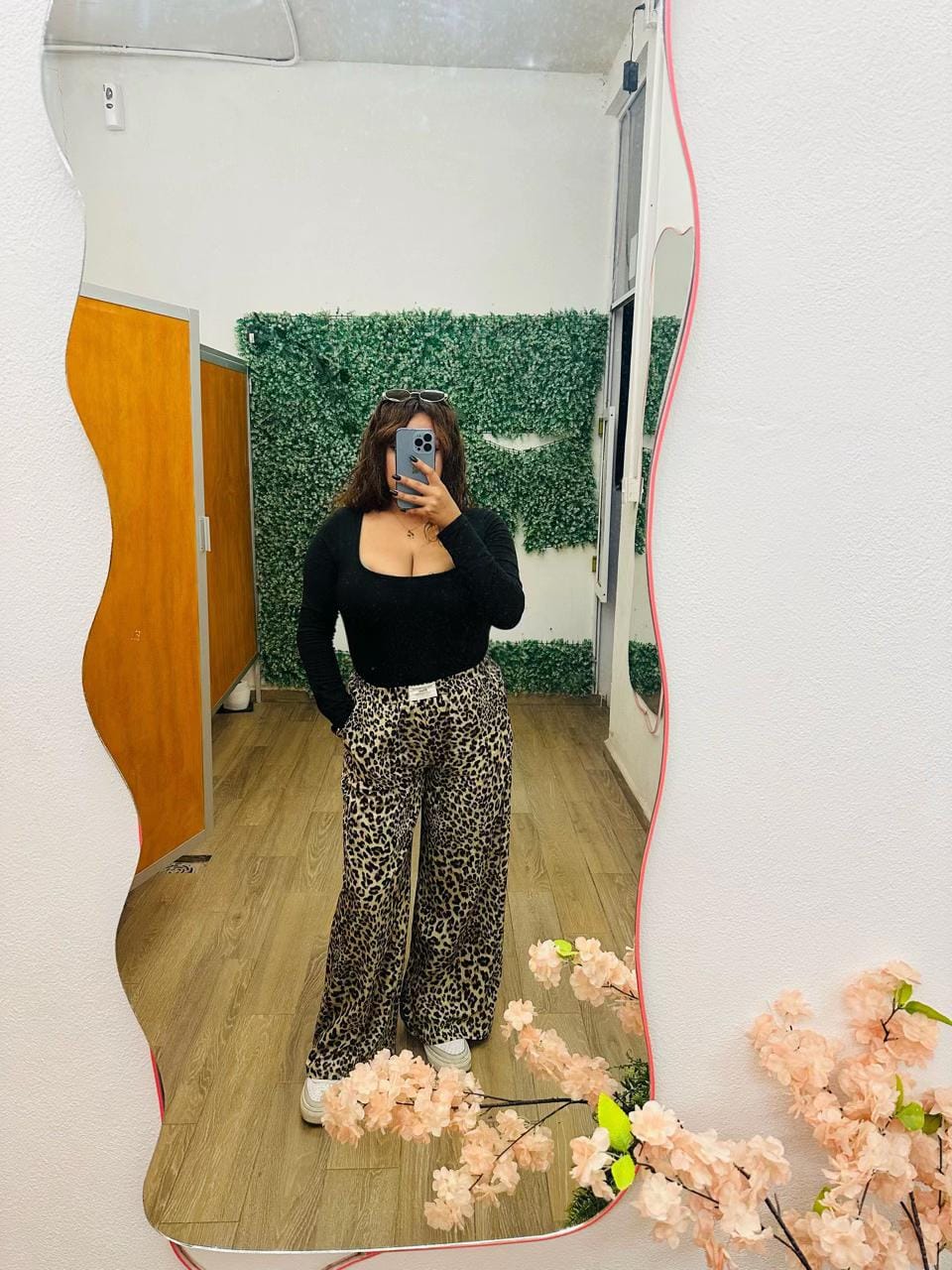 Post 4 by alondracollabs on TikTok (video)