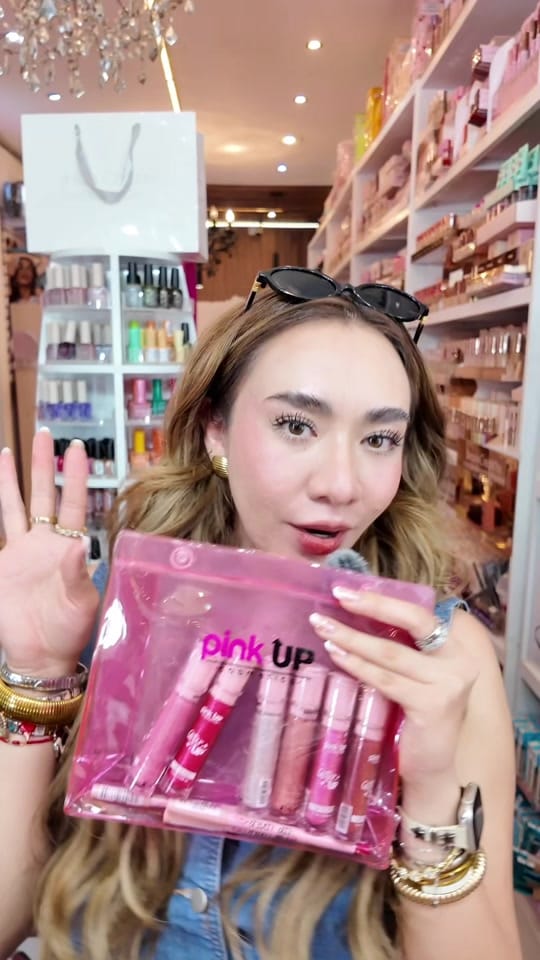 Post 3 by PinkMakeupMx on TikTok (video)