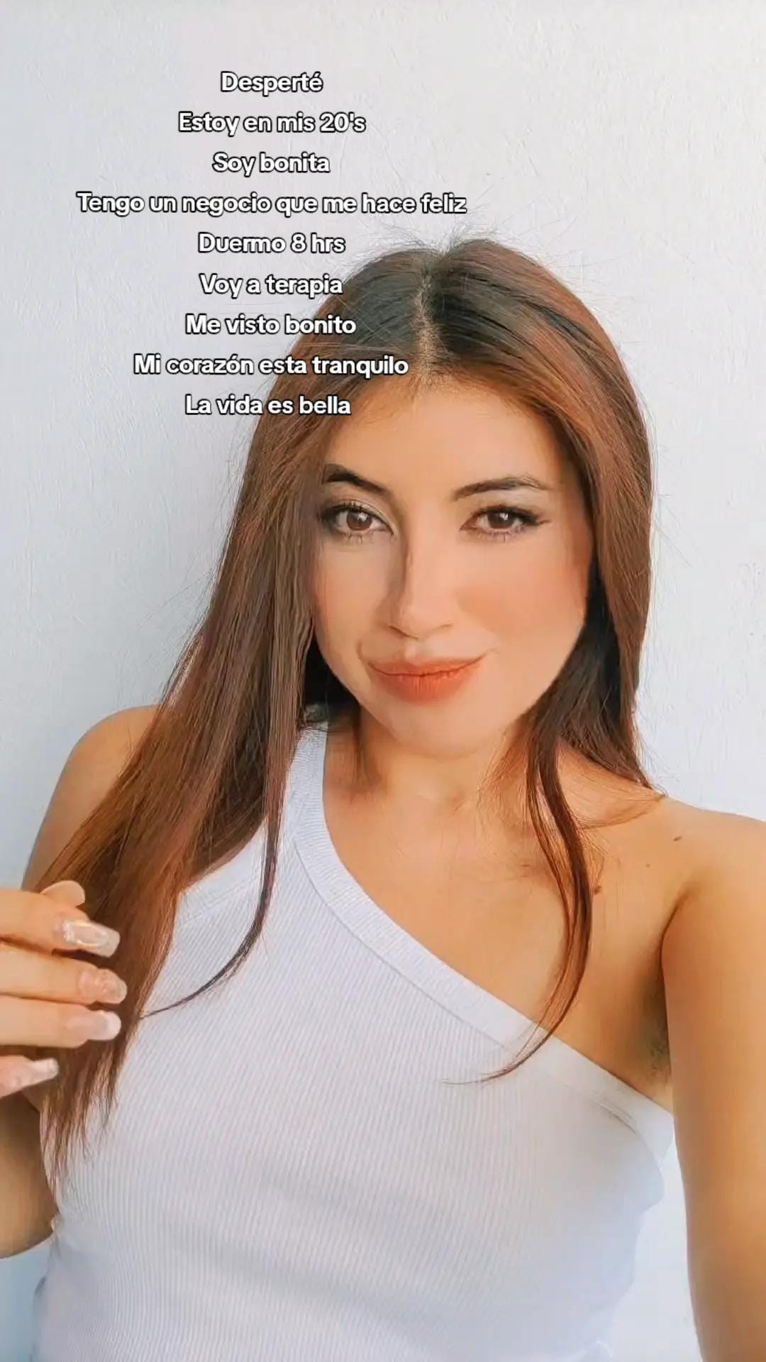 Post 6 by Zaira Bustamante on TikTok (video)