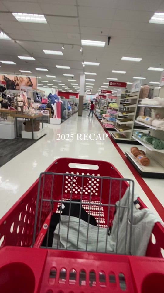Post 6 by Rojo Tinto Beauty Shop on TikTok (video)