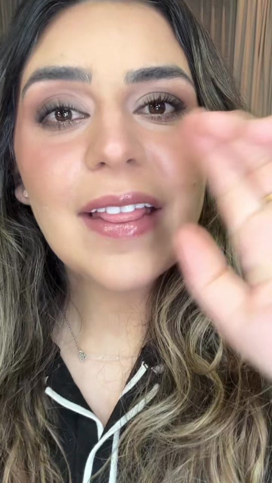 Post 2 by Marianah Chedraui Makeup on TikTok (video)