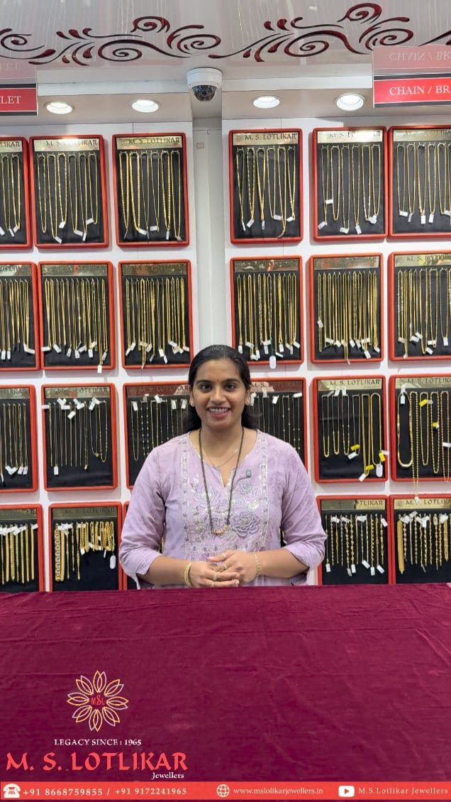 Post 6 by M.S. LOTLIKAR JEWELLERS on Instagram (video)