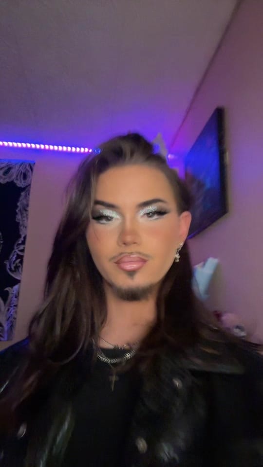 Post 5 by Niamor✨ on TikTok (video)