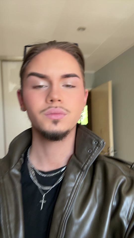 Post 9 by Niamor✨ on TikTok (video)