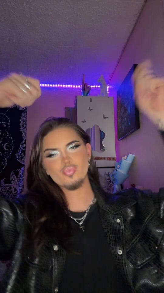Post 4 by Niamor✨ on TikTok (video)