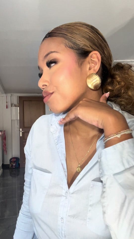 Post 9 by Yes Morgane on TikTok (video)