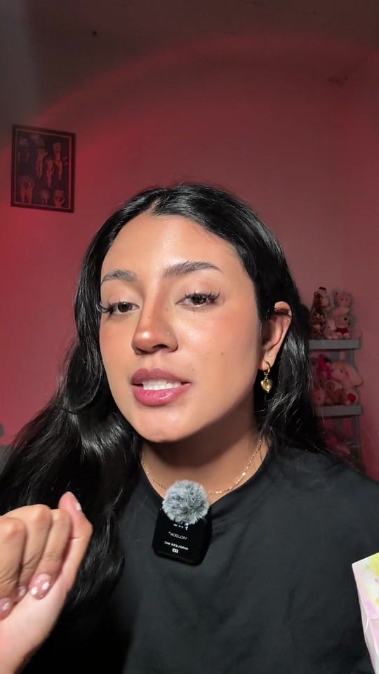 Post 2 by July Zetina on TikTok (video)
