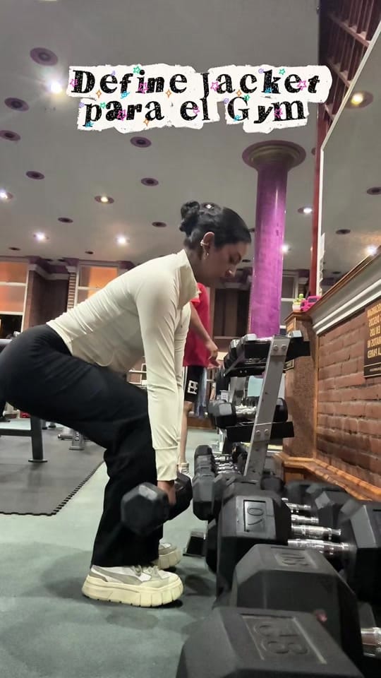 Post 6 by July Zetina on TikTok (video)