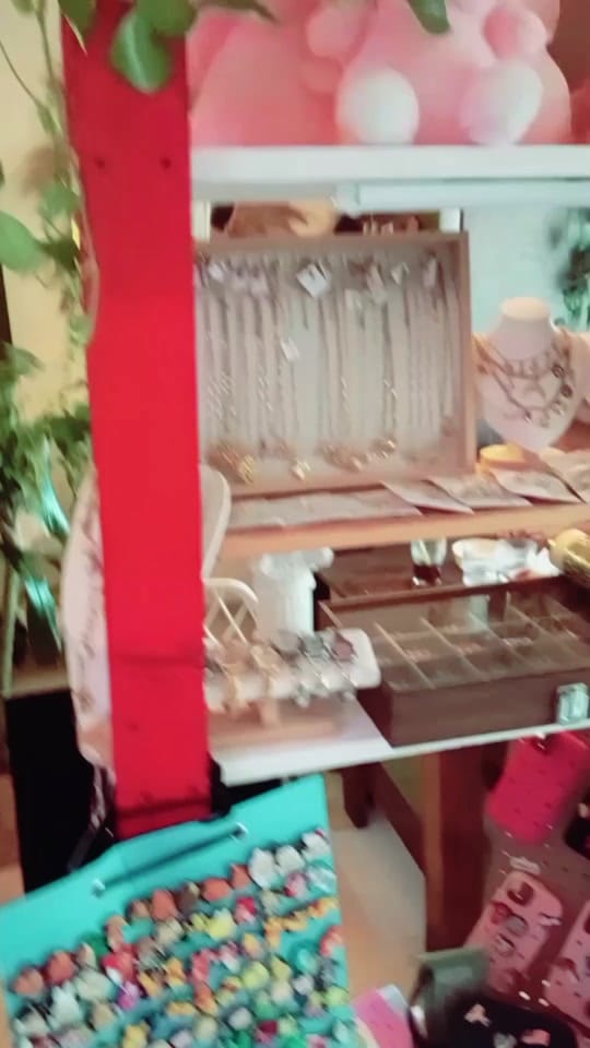 Post 10 by ✨🍻🐺🤎 🚀Lupita🚀 🌺🍸⭐💫💙👑 on TikTok (video)
