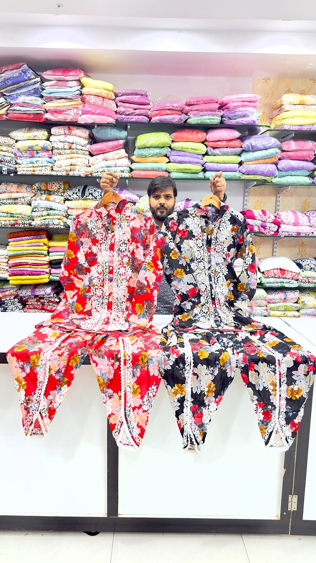 Post 8 by LUCKNOWI LIBAS STORE on Instagram (video)