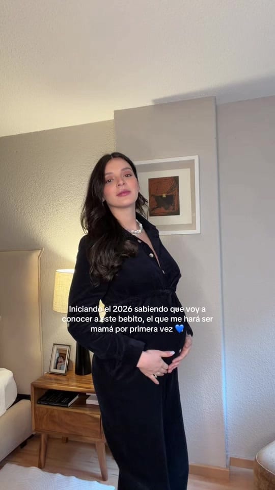Post 6 by Andrea Toscano on TikTok (video)
