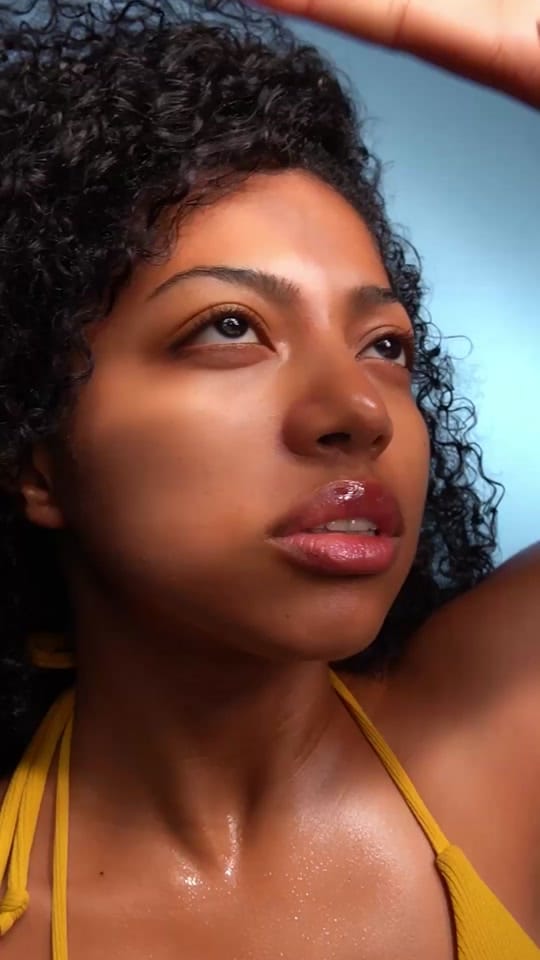 Post 5 by Clarins Official on TikTok (video)