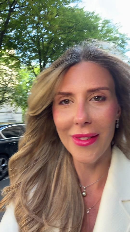 Post 2 by RAQUEL on TikTok (video)