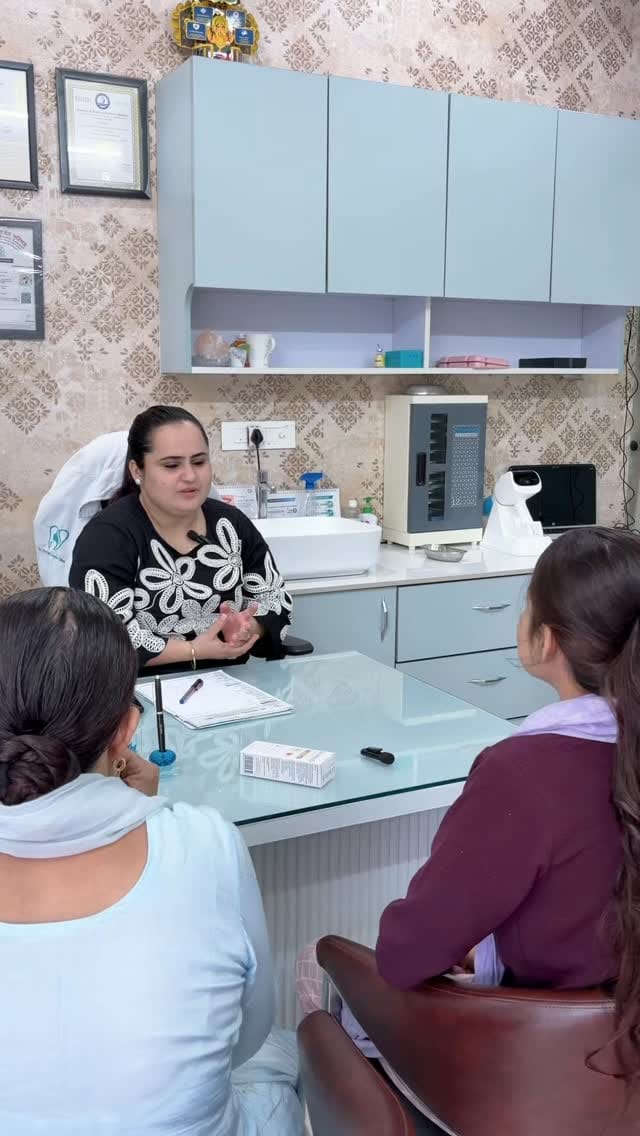 Post 6 by Dr. Shehnaj (Cosmo Clinic) on Instagram (video)