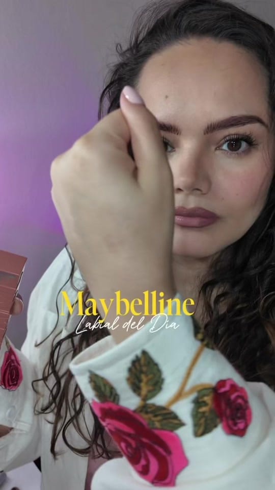 Post 7 by Lory Glow 💎 on TikTok (video)