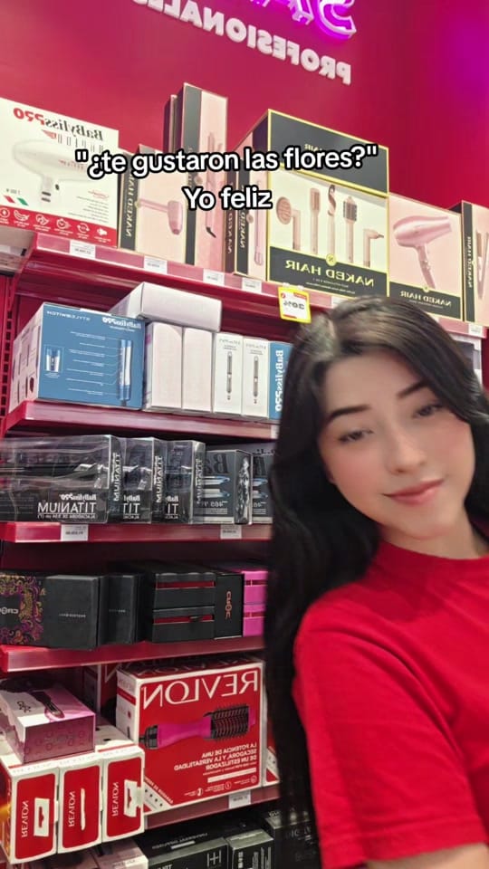 Post 2 by Mayte Aguilar on TikTok (video)