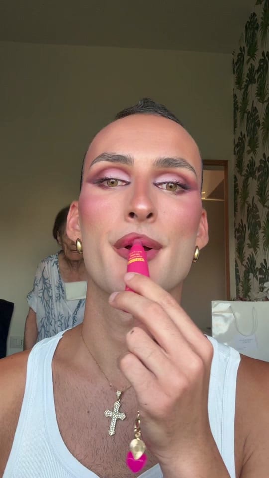 Post 8 by francesco brecciaroli💕✨💄 on TikTok (video)