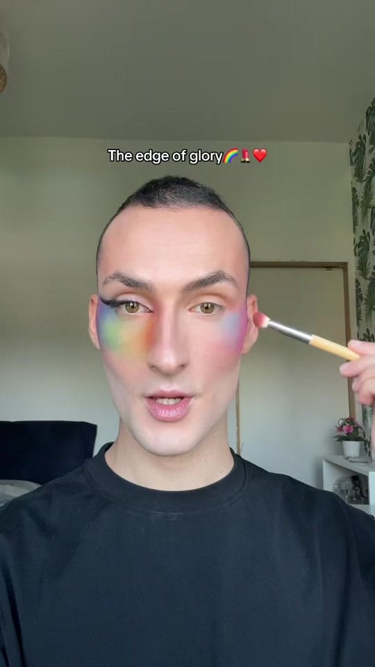 Post 5 by francesco brecciaroli💕✨💄 on TikTok (video)