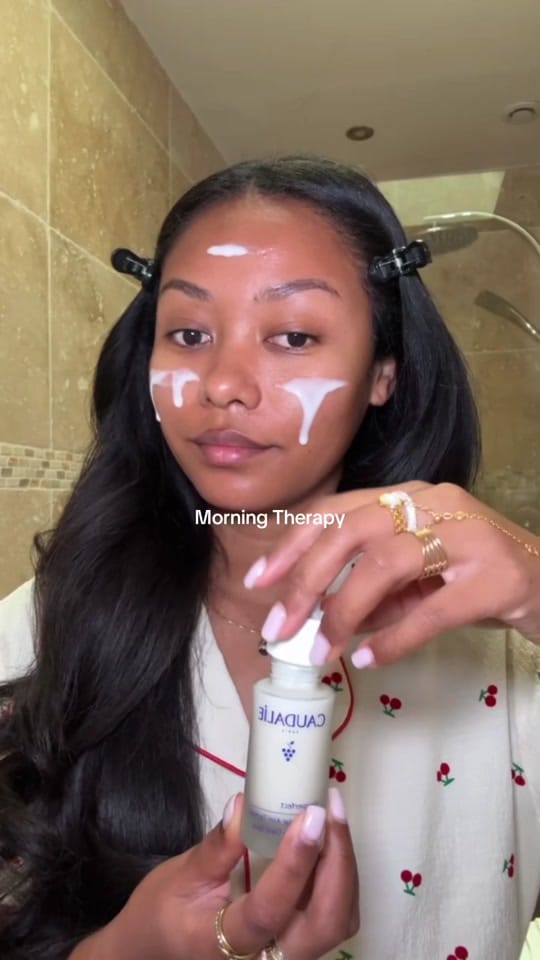Post 1 by Mia Min on TikTok (video)